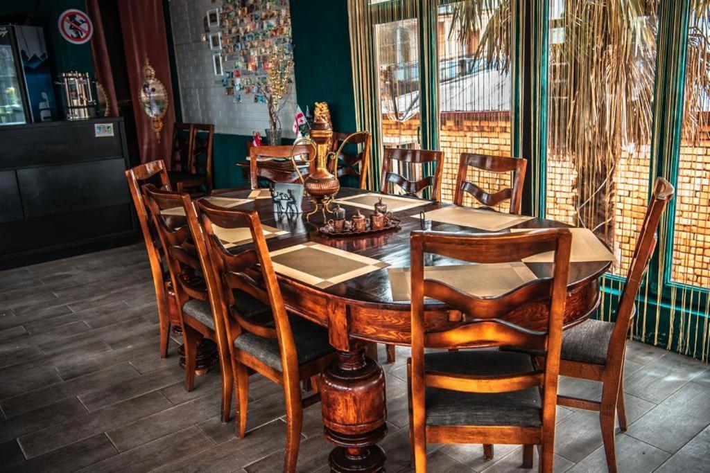 Green Flower Hotel Кутаиси Екстериор снимка