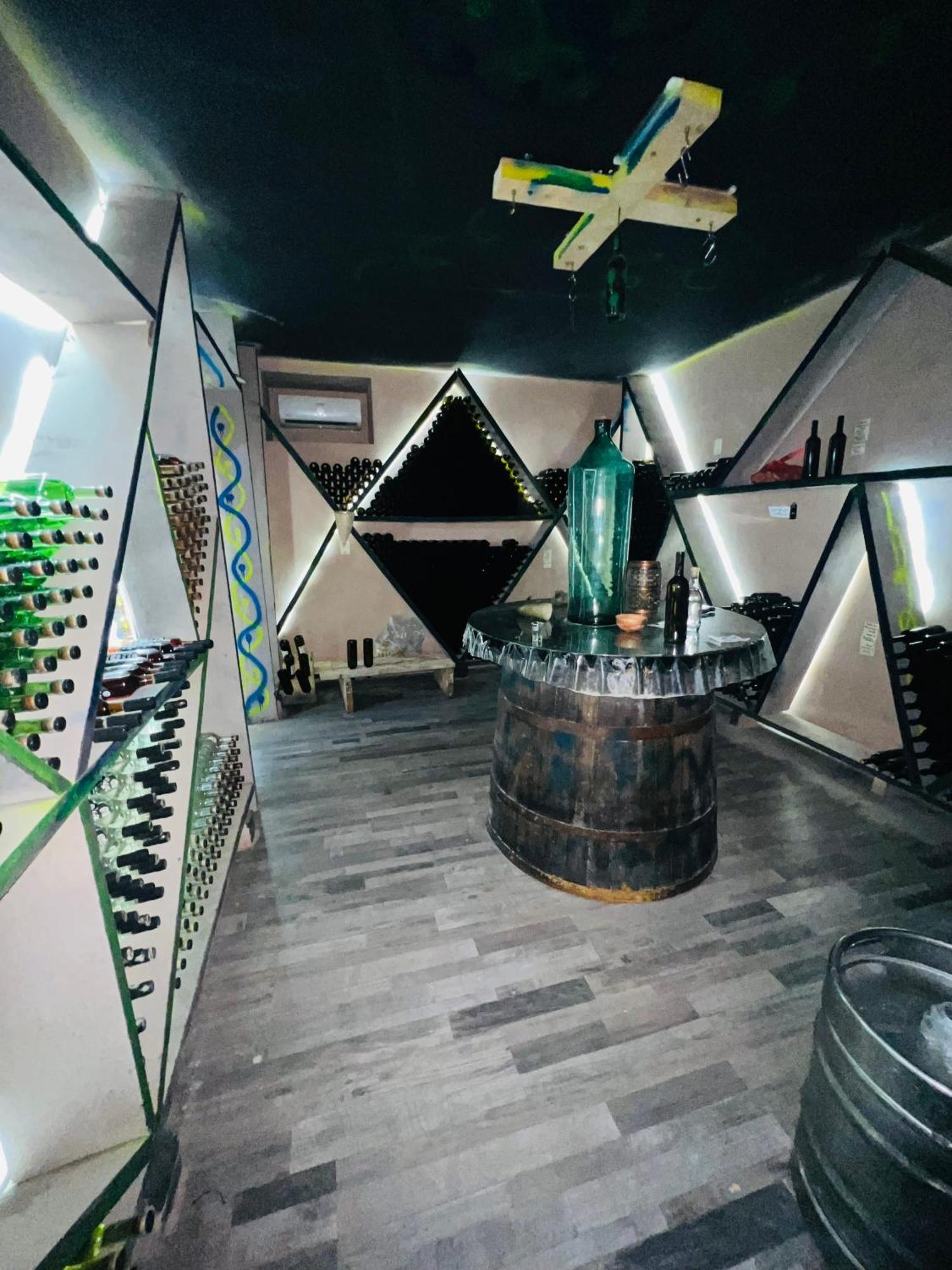 Green Flower Hotel Кутаиси Екстериор снимка